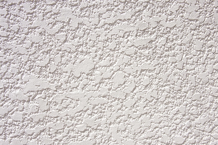 adding texture onto painted walls - white cracked look 